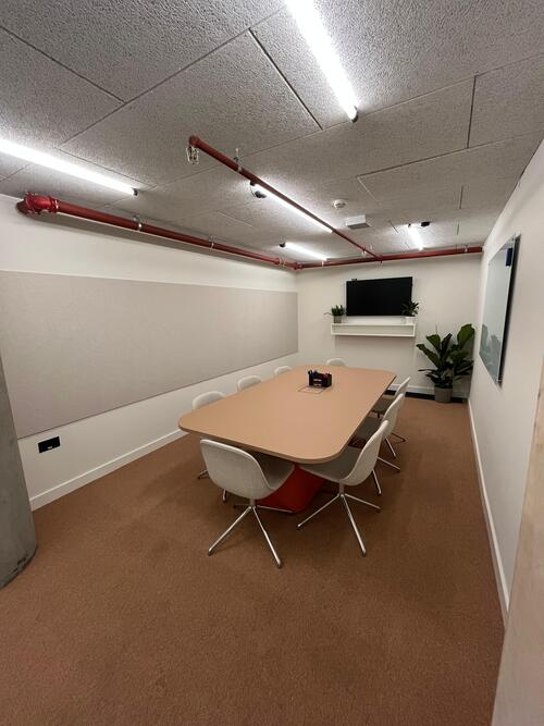 Thumbnail image of meeting_room at Oneder White City