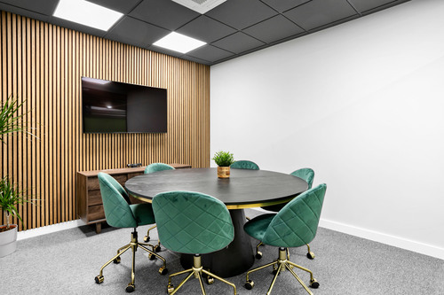 Thumbnail image of meeting_room at Venaspace Plymouth