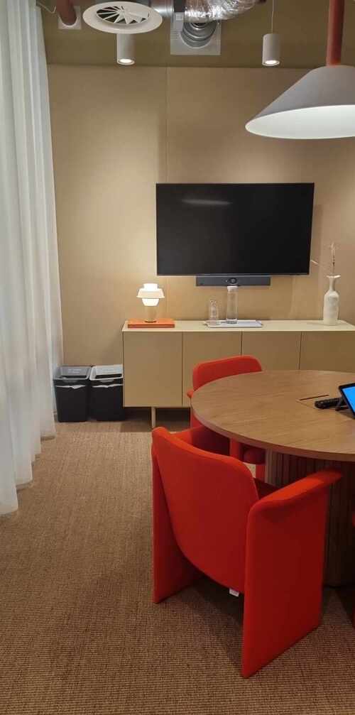 Thumbnail image of meeting_room at Fora The Jellicoe