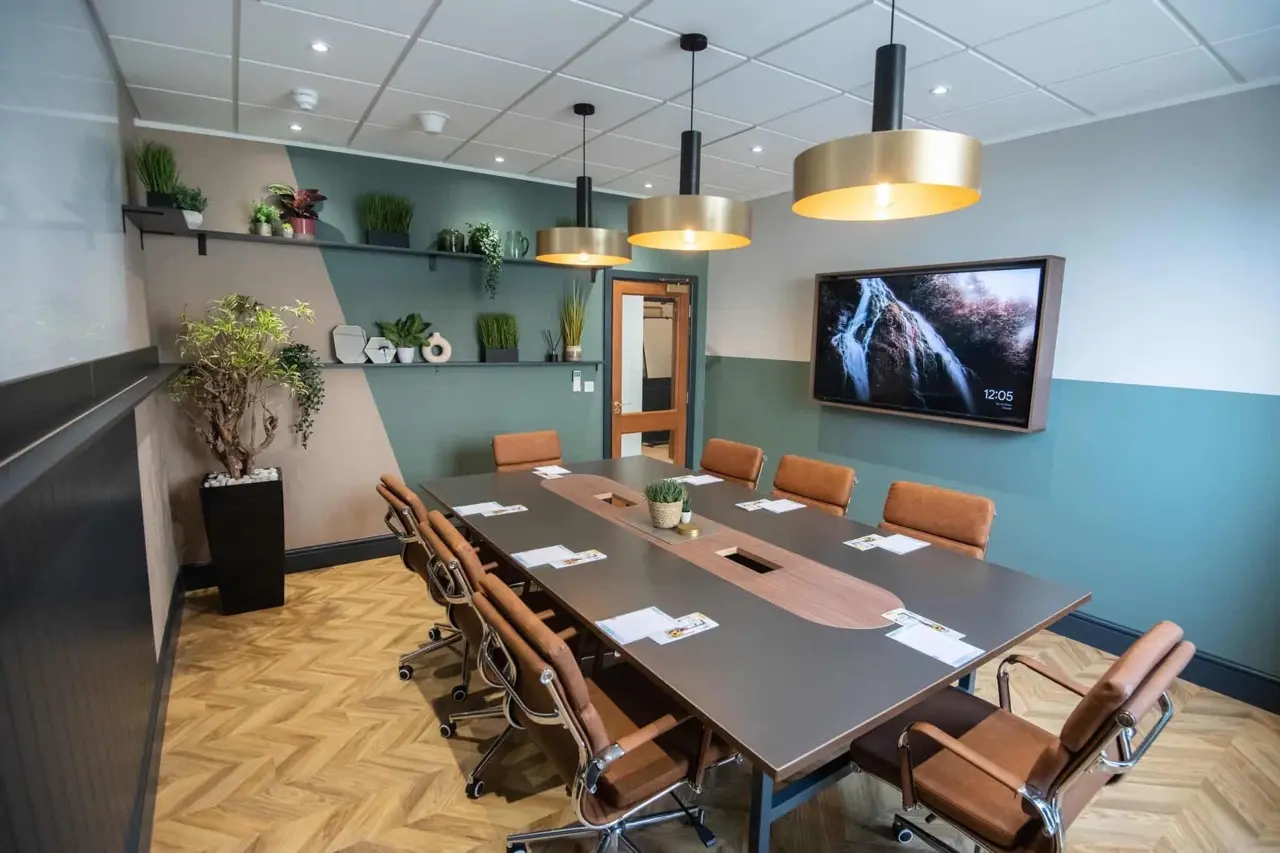  in Wizu Workspace – Royal House Harrogate