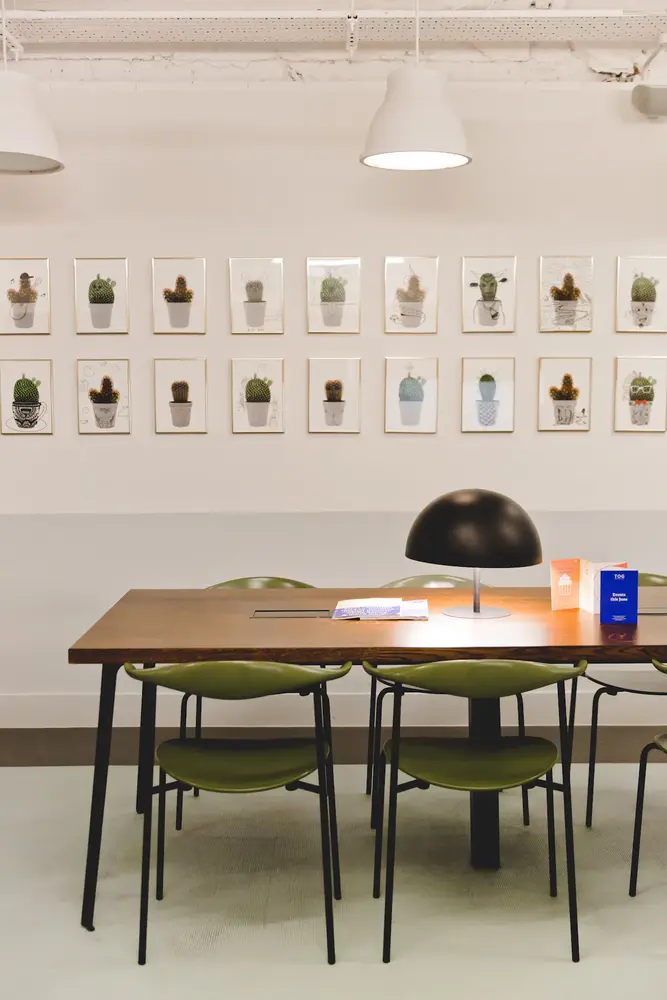 Meeting rooms in FORA Lloyds Avenue