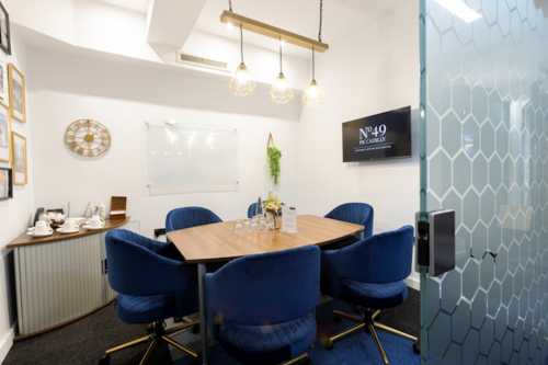 Thumbnail image of meeting_room at Biz Hub Manchester Piccadilly