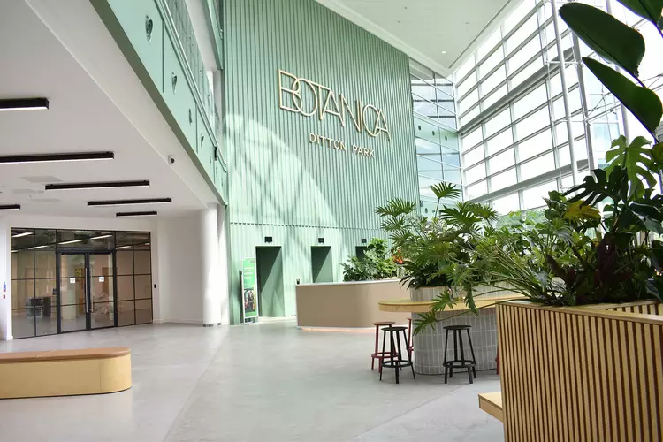 Link_Botanica_Lobby (1).jpg