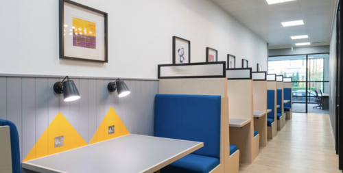 Thumbnail image of desk at Work.Life Hammersmith