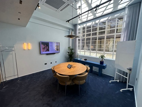 Thumbnail image of meeting_room at Douglas House