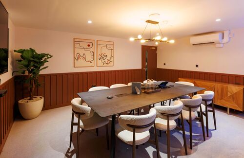 Meeting room at Creo London Bridge 