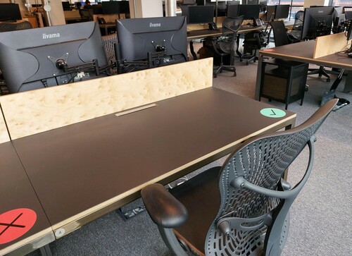 Thumbnail image of desk at The Society Building Fitzrovia