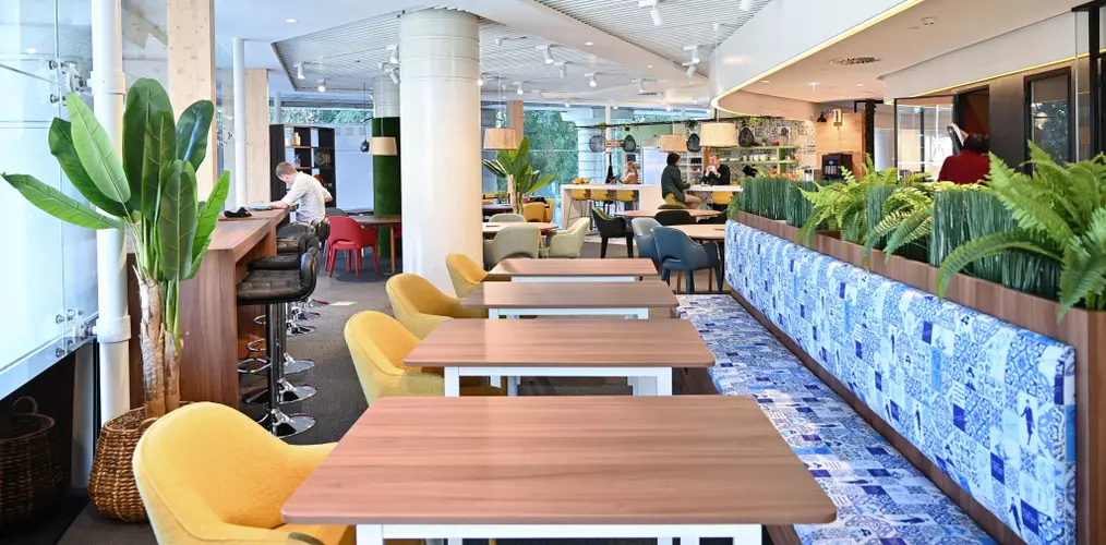 businesslounge_atriumsaldanha_grande_147222813161fa78b8a4c54 (1).png