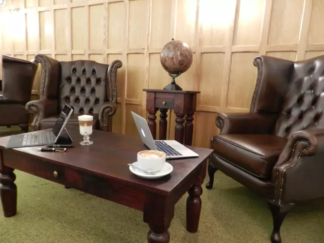 Office space in Thorncroft Manor 