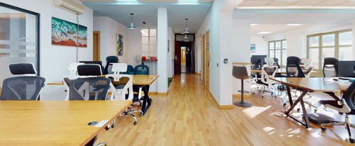 Thumbnail image of desk at Marlife Business Hub