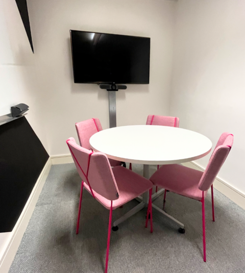 Thumbnail image of meeting_room at Huckletree Dublin