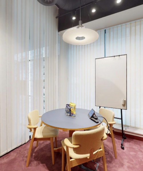 Thumbnail image of meeting_room at FORA 210 Euston Road