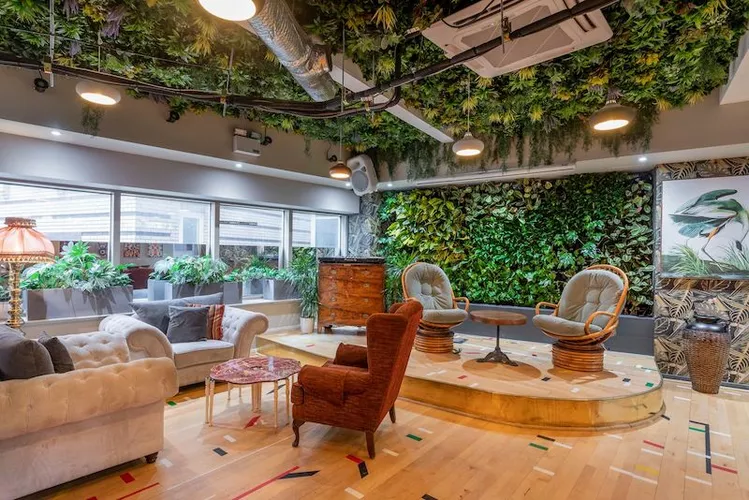 Main lounge at Arboretum