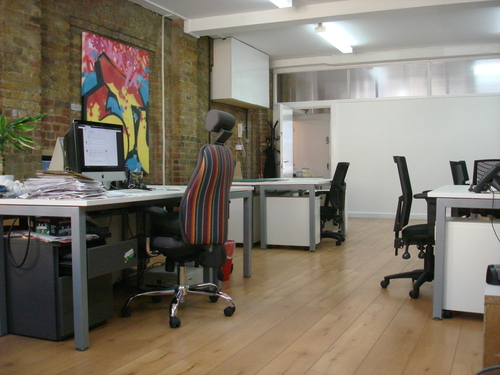 Thumbnail image of desk at Studio Shoreditch