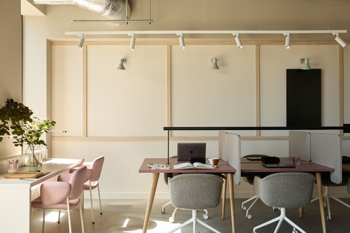 Thumbnail image of desk at Arc Club Stratford