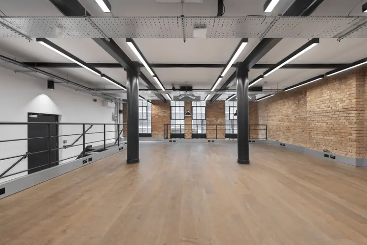 Office-space-to-rent-at-Ink-Rooms-25-37-Easton-Street-Clerkenwell-London-unit-IR-25-G-LG-2224-sq-ft-206-sq-m.png