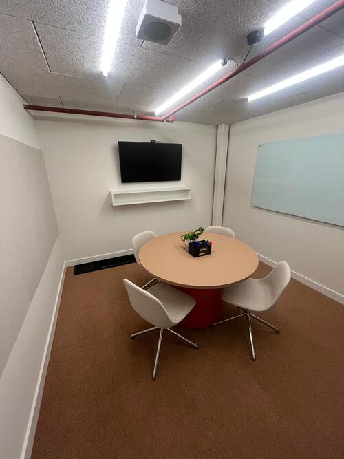 Thumbnail image of meeting_room at Oneder White City