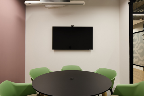 Thumbnail image of meeting_room at HubHub Worship Square