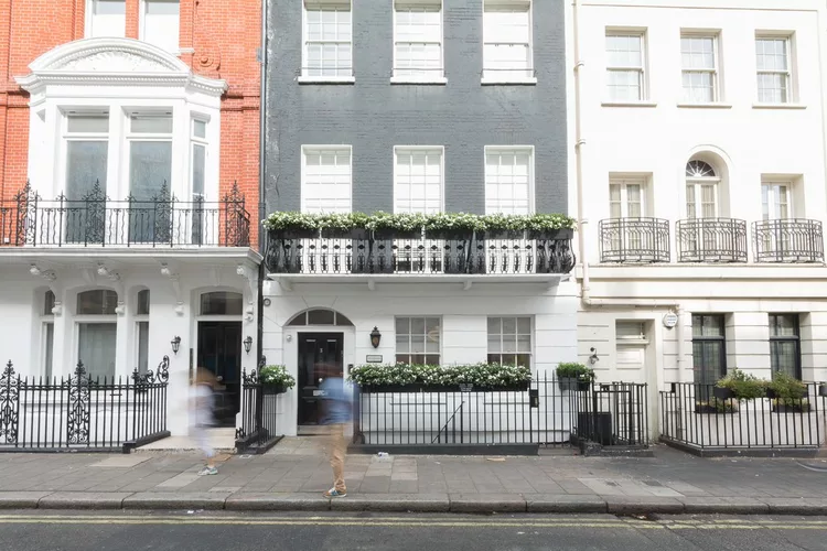 Boutique Workplaces 3 Queen Street exterior.jpg