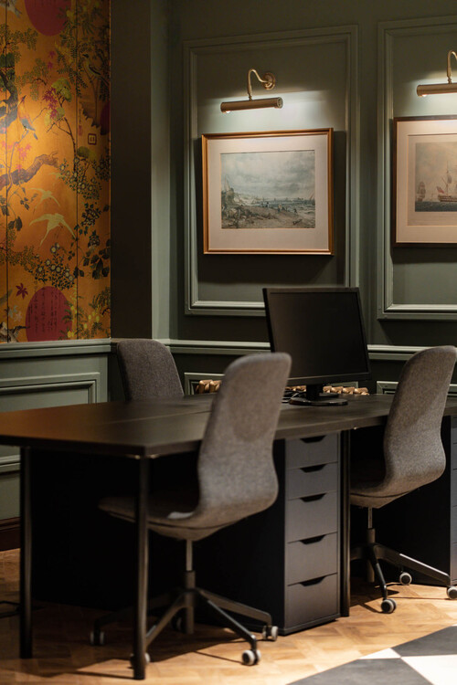 Thumbnail image of desk at Rock Place