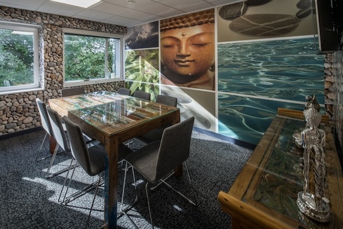 Thumbnail image of meeting_room at Desklodge House 