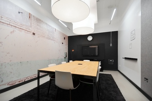 Thumbnail image of meeting_room at Canalot studios