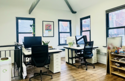 Thumbnail image of desk at Works Social