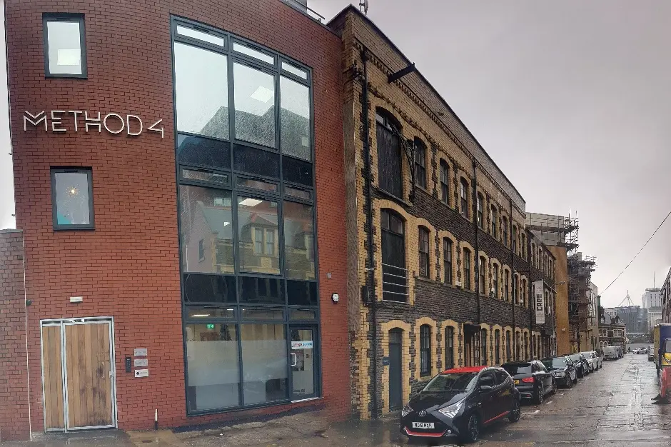 Trade Street Desks exterior book flexible workspace.jpg