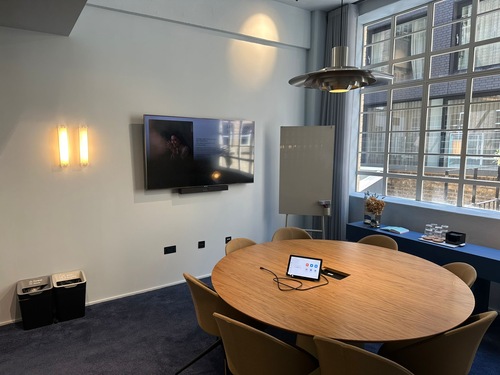 Thumbnail image of meeting_room at Douglas House