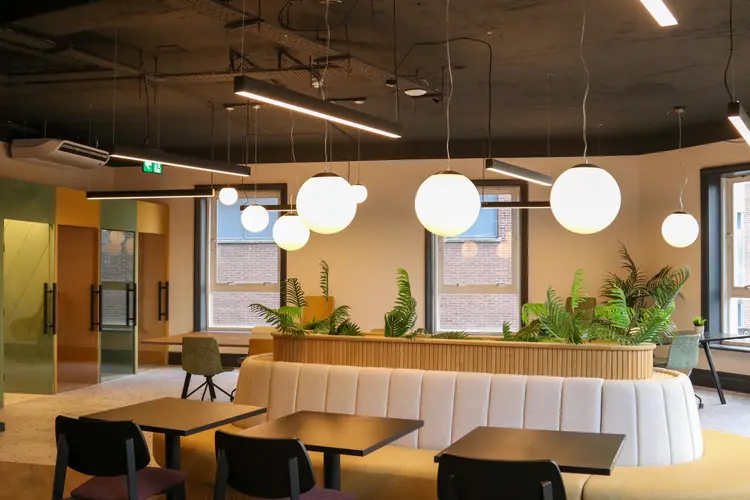  in Flexworks The Broadway Workspace