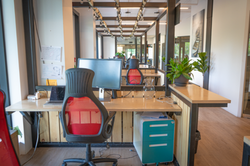 Desk at 2727 Coworking