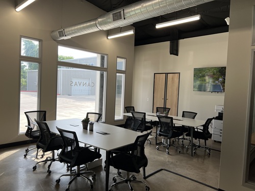 Thumbnail image of desk at Canvas Workspaces