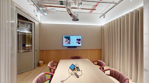 Thumbnail image of meeting_room at Blue Fin Building