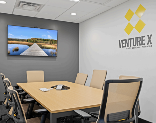 Thumbnail image of meeting_room at Venture X Richmond
