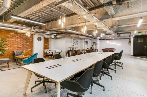 Thumbnail image of desk at Venaspace Exeter