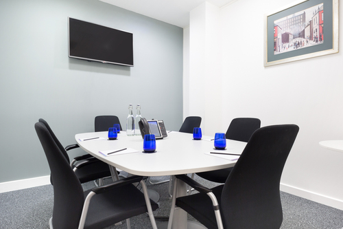 Meeting room for hire in Milton Keynes in Landmark Luminous House