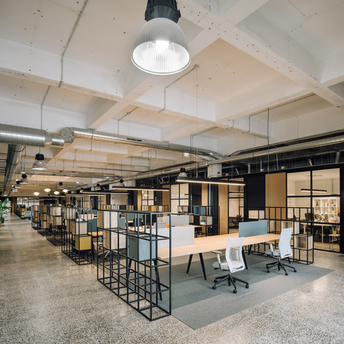 Thumbnail image of desk at Lisbon WorkHub