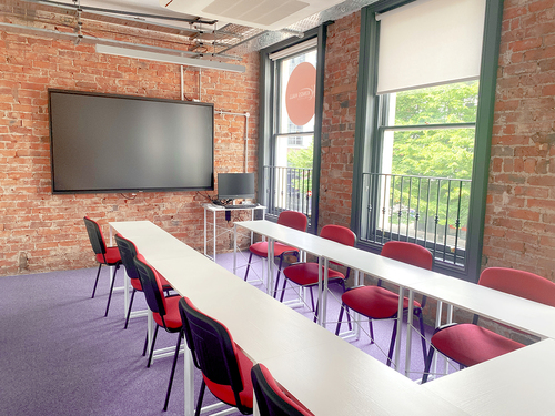 Thumbnail image of meeting_room at Kings Hall College