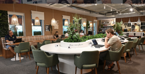 Thumbnail image of desk at Avila Spaces Av. Da Republica