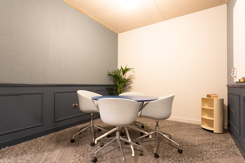 Thumbnail image of meeting_room at beyond Aldgate Tower 