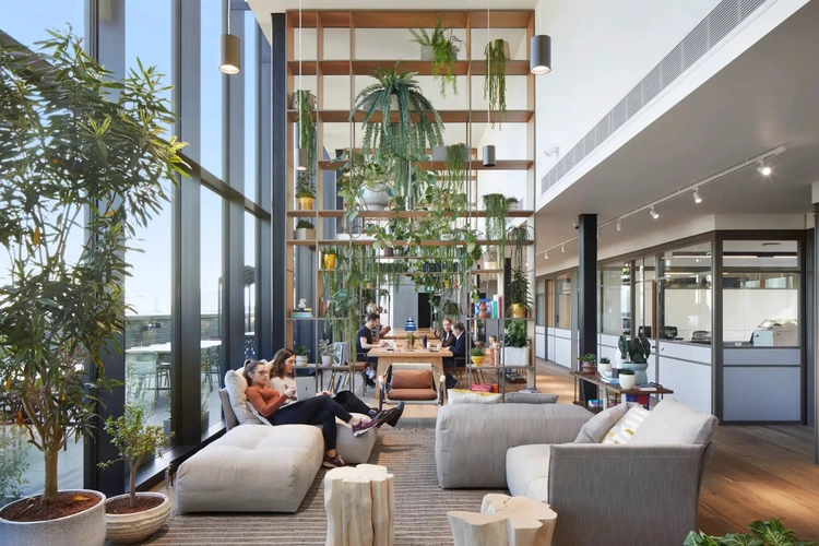 Coworking area at Fora Shoreditch Great Eastern