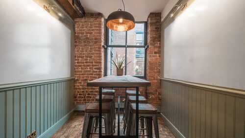 Thumbnail image of meeting_room at Beehive Lofts