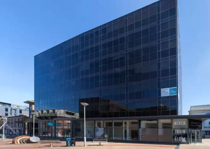 Exterior of building in One Crown Square