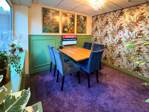 Meeting room at Desklodge House 