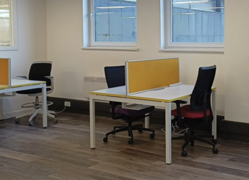 Thumbnail image of desk at Ek Collective