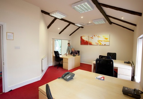 Thumbnail image of desk at Glenfield Business Centre