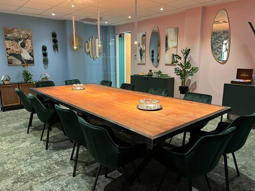 Thumbnail image of meeting_room at Longcroft House