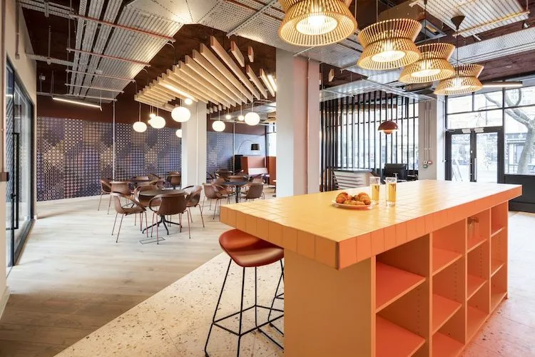 Boutique Workplaces Saunders House breakout area flexible workspace on-demand.jpg