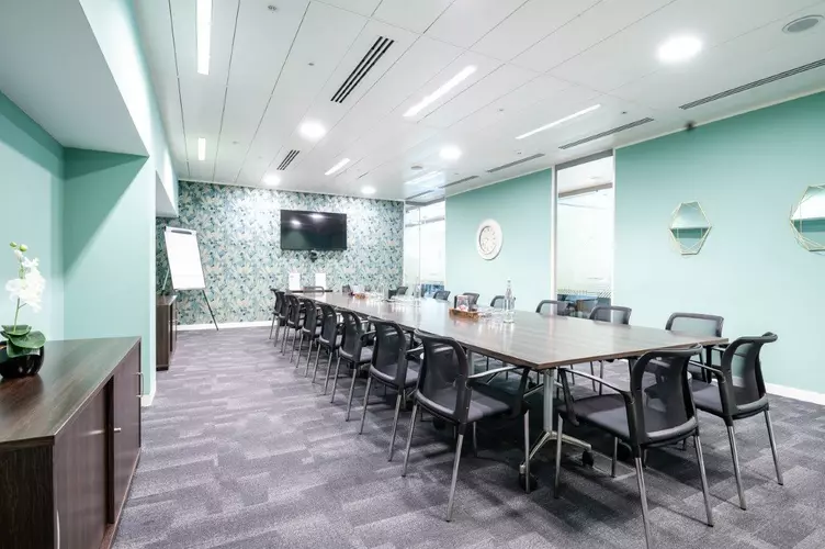 Manchester-Spinningfields_Charlton-Meeting-Room_1 (1).jpg