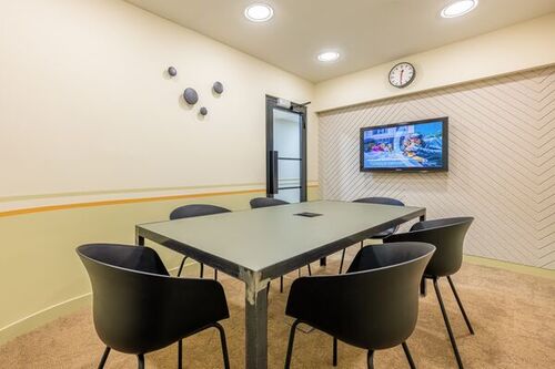 Thumbnail image of meeting_room at Fleet Street Workspace 